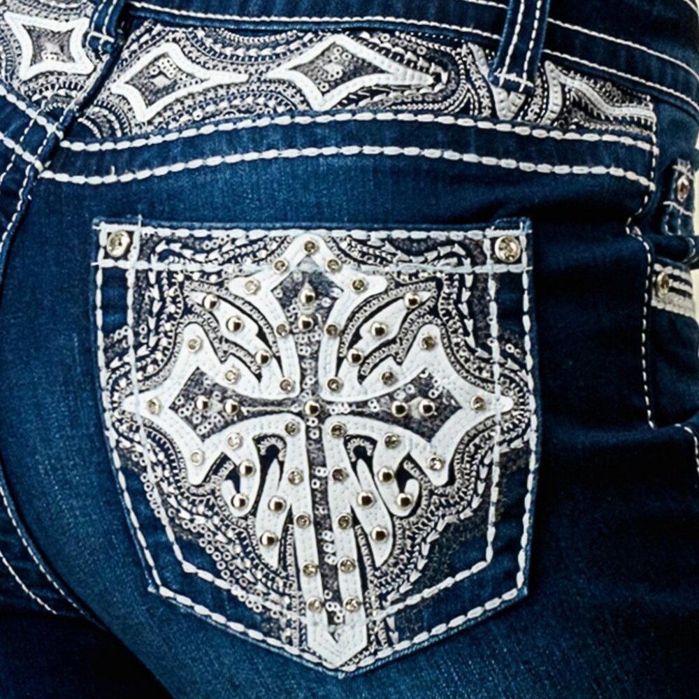 Westfield Eagle embroidered waist, pockets bootcut jeans